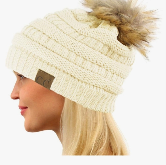 CC Ivory Fur Pom Winter Fall Trendy Chunky Stretchy Cable Knit Beanie Hat NWOT - Picture 4 of 7